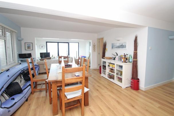 3 bedroom detached house to rent - Photo 1