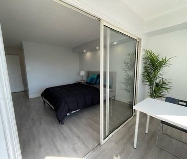 For Lease - 309 Major Mackenzie Drive Unit# 810, Richmond Hill, Ont... - Photo 4