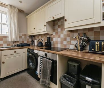 West Street, Axminster - Photo 6