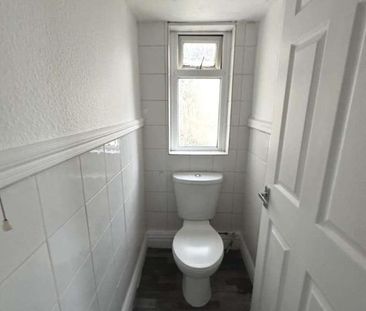 Lytham Road, Blackpool, FY4 - Photo 3