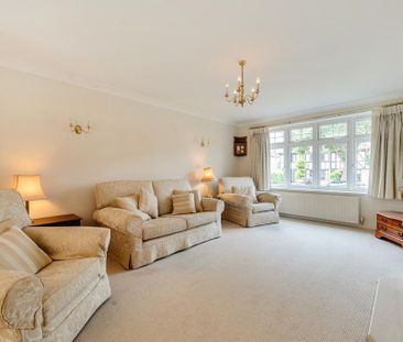 4 bedroom detached house to rent - Photo 2