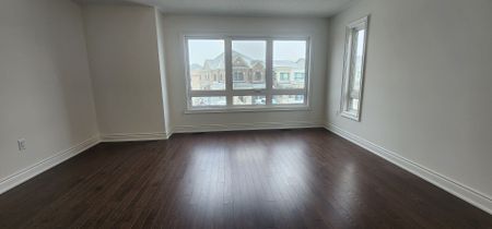 For Lease - 56 Vasey Road, Bradford West Gwillimbury, Ontario - Photo 4