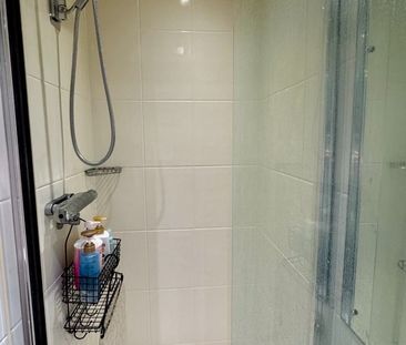 Room in a Shared Flat, South Lambeth Road, SW8 - Photo 6