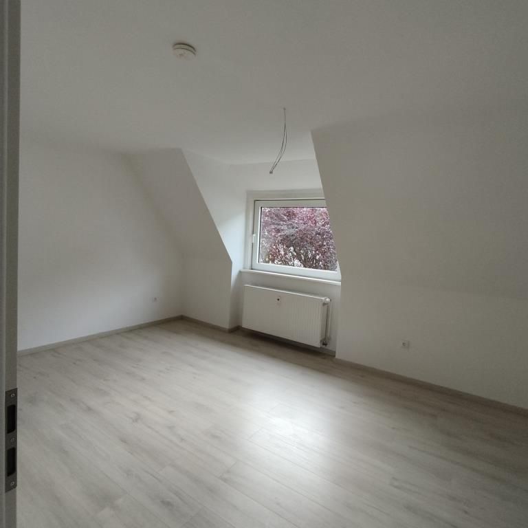 Plettenberg Eschen: Gemütliche Wohnung wartet auf neue Mieter - bezugsfertig - Photo 1