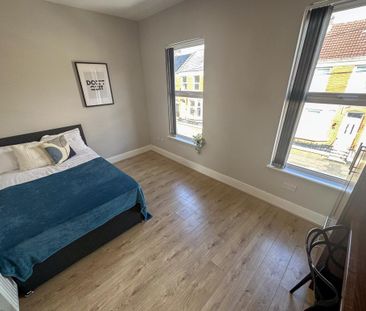 4 bedroom terraced house to rent - Photo 4