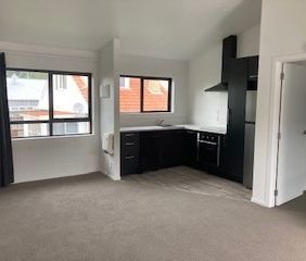 Modern 1-Bedroom Unit for Rent in Hamilton City Central – $440 per ... - Photo 5