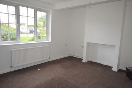 2 bedroom Apartment - GUESSENS COURT, WELWYN GARDEN CITY. - Photo 4