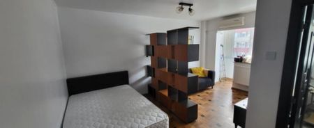 Timpuri noi tineretului piscului etaj 8 - Fotografie 3