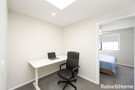 Fully Furnished 2-Bedroom Townhouse for Rent in Taylor - Photo 4