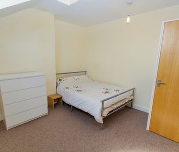 3 bedroom terraced house to rent - Photo 6