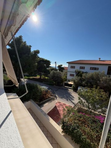 Διαμέρισμα για ενοικίαση - Σαρωνίδα, - Photo 2