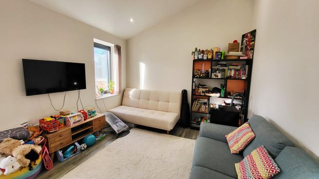 Wellington Road, Enfield - Photo 1