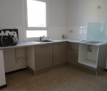 Location Appartement 2 pièces 37m² ST LAURENT DE LA SALANQUE 66250 - Photo 2