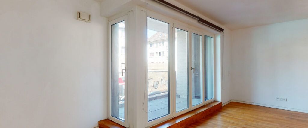 Perfekt für Studenten! Studio mit EBK und Balkon - Photo 1