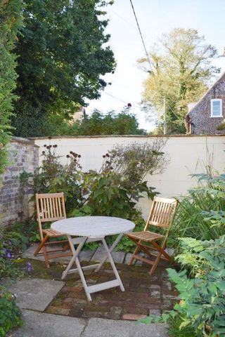 Oast Cottage, Tilmanstone - Photo 2