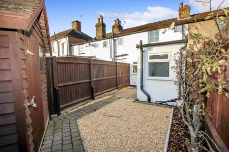 2 bedroom terraced house to rent - Photo 5