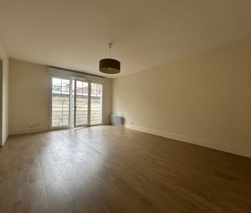 Location Appartement 3 pièces 69m² BORDEAUX 33000 - Photo 1