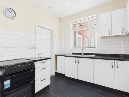 2 bedroom link detached house to rent - Photo 4