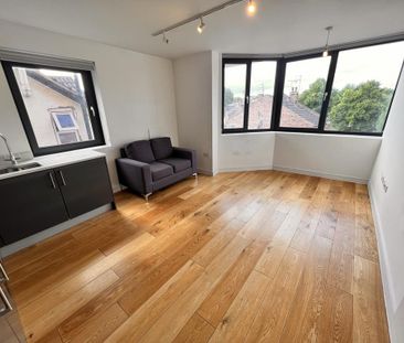 Studio to rent - Photo 1