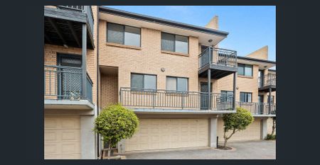 Modern Townhouse Living in a Secure Gated Complex - Photo 4