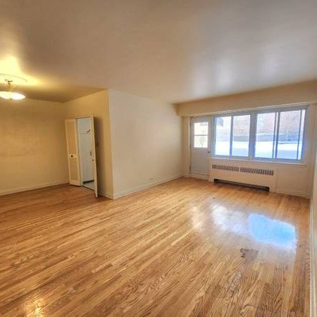 ** Because You Deserve Large 2bed 2bath, Concrete Building, CDN, UDM * - Photo 3