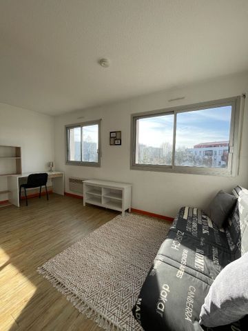 Location Appartement 1 pièce 32m² - Photo 2