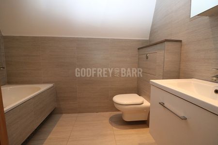 Courtyard House Mil Hill NW7 - Photo 5