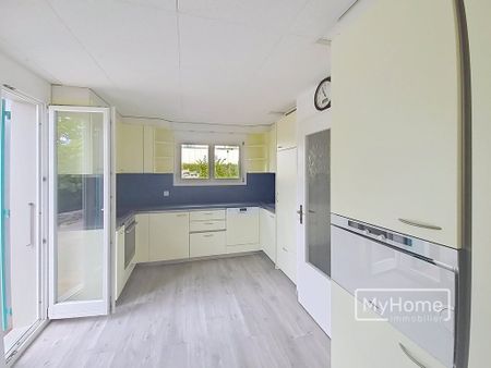 Spacieuse villa de 6.5 pièces avec un grand jardin privatif - Photo 2