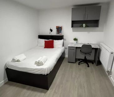 Platinum Plus Studio - Photo 2