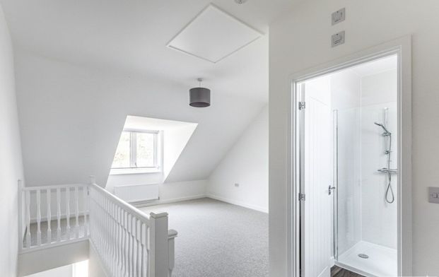 Gedrite Close - Photo 1