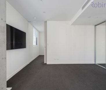 Air-conditioned apartment with luxurious finishes, located across f... - Photo 5