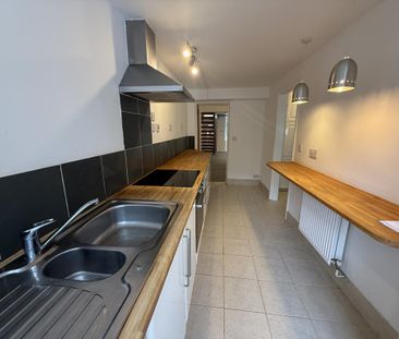 2 bedroom terraced house to rent - Photo 6