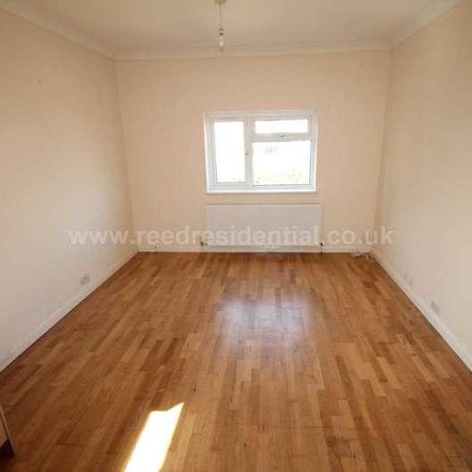 Ambleside Drive, Southend On Sea, SS1 - Photo 1