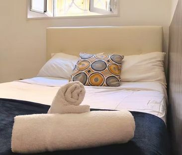 Via Conte di Carmagnola, Rome, Lazio 00176 - Photo 4