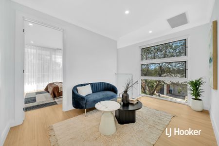 Spacious Home with Contemporary Living! - Photo 3