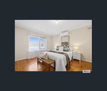 CHARMING 2 BEDROOM UNIT - Photo 4