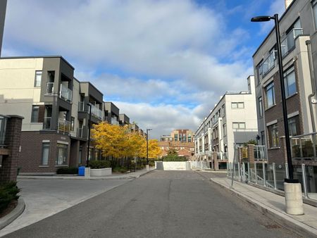 For Lease - 3066 Sixth Line Unit# 347, Oakville, Ontario - Photo 2