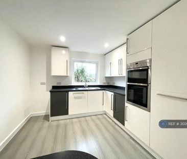 3 bedroom end of terrace house to rent - Photo 6