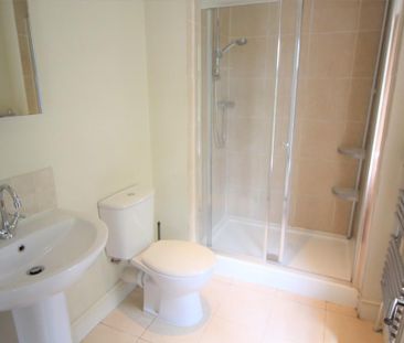 2 bedroom terraced house to rent - Photo 3