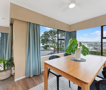 Coastal Living at Its Best Ã¢€“ Stand-Alone, Low-Maintenance Gem in... - Photo 4