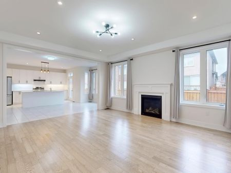 For Lease - 143 Kenneth Rogers Crescent, East Gwillimbury, Ontario - Photo 5