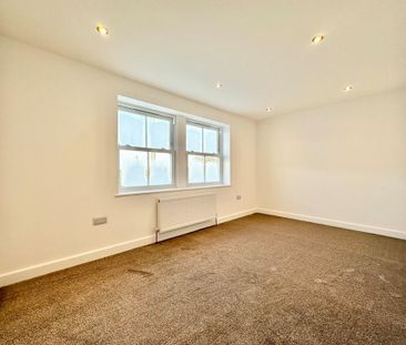 4 bedroom detached house to rent - Photo 6