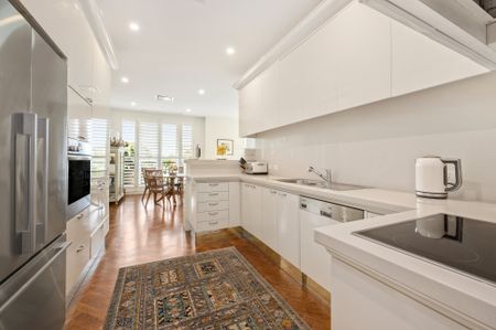 204/1 Wallace Avenue, Toorak VIC 3142 - Apartment For Rent | Domain - Photo 2