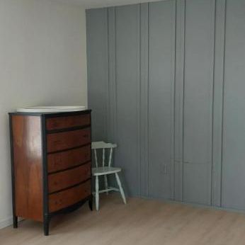 Sympathique 4 1/2 haut de duplex - Photo 1