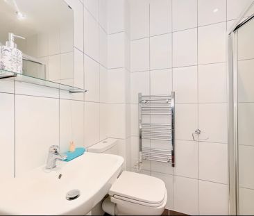 Five bed bronze plus - Photo 3