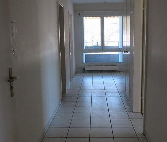 3.5 Zimmer-Wohnung mit Aussicht in Spreitenbach zu mieten - Photo 2