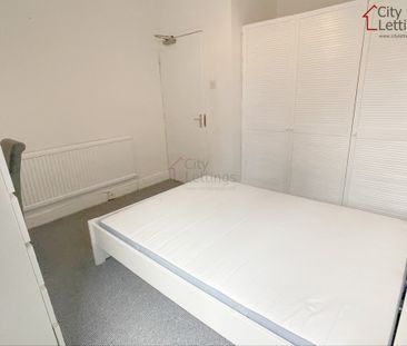 2 Bedroom Ground Floor Flat - Photo 6