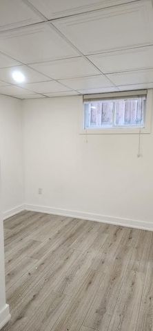 For Lease - 102 Laurier Avenue Unit# basement room for rent, Hamilton, Ontario - Photo 3