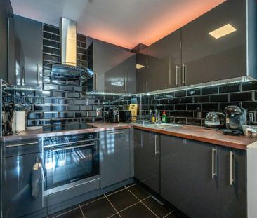 1 bedroom flat to rent - Photo 6