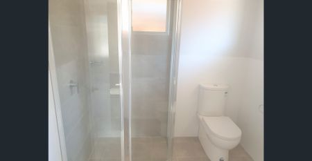 Bright and fresh home - close to town - Photo 5